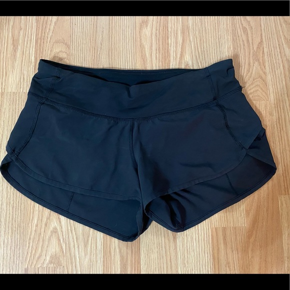 Lululemon Athletica Speed shorts size 4 - Picture 2 of 3